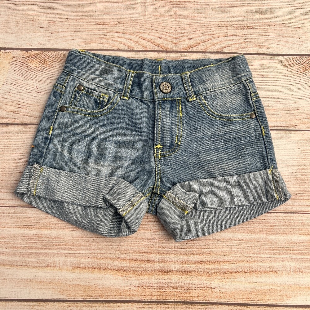 Bienzoe Girl's Denim Shorts size 6 for (5-6 years)